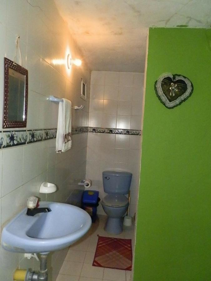 Posada Valerie Hotel Archibolds Bagian luar foto